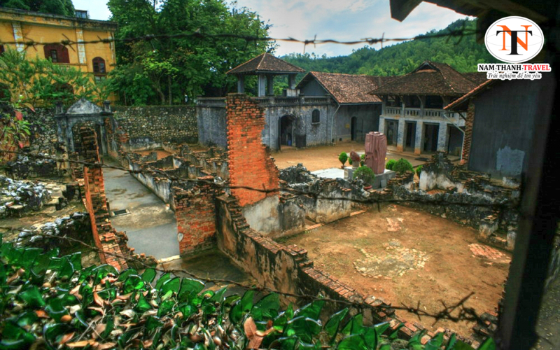 Khu di tích Nhà Tù Sơn La Khu di tích Nhà Tù Sơn La