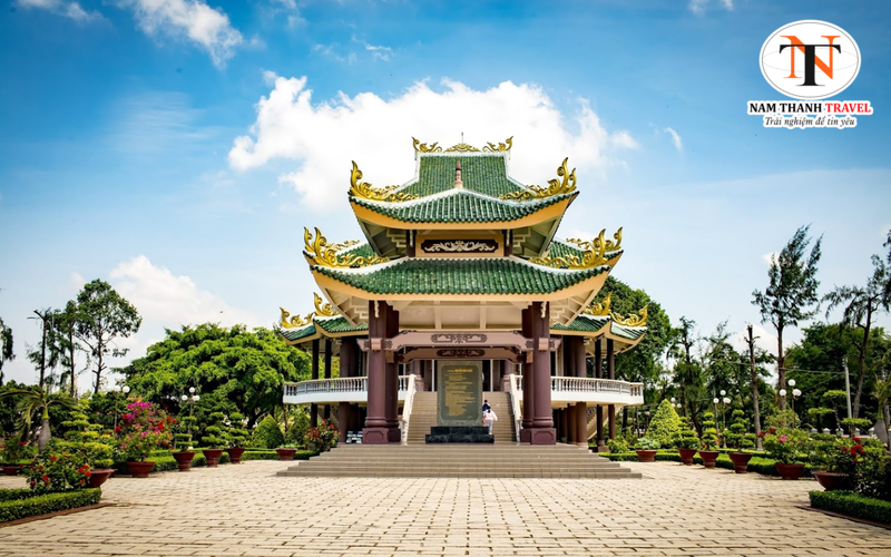 Khu lăng mộ thờ cụ Nguyễn Đình Chiểu Khu lăng mộ thờ cụ Nguyễn Đình Chiểu