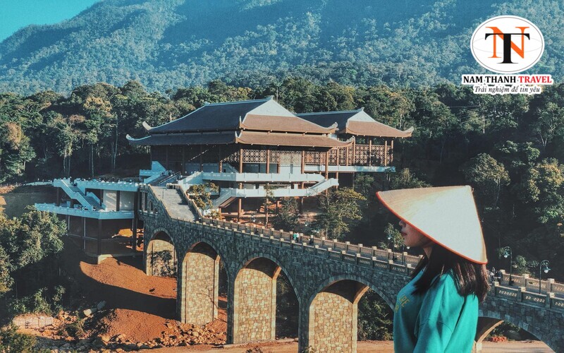 Ch&ugrave;a T&acirc;y Y&ecirc;n Tử