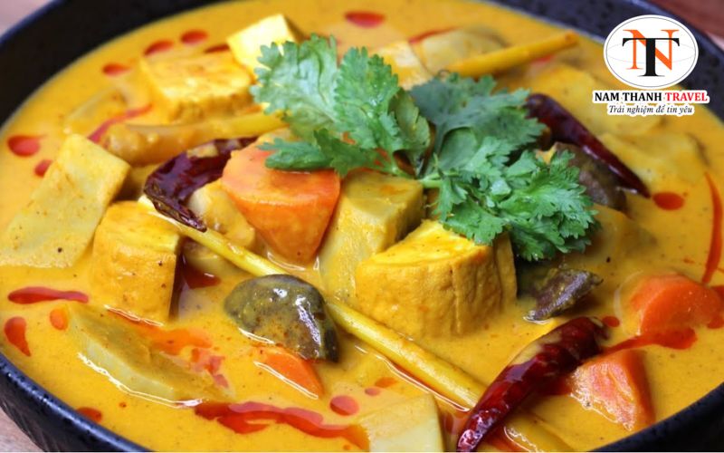 Hủ tiếu c&agrave; ri&nbsp;