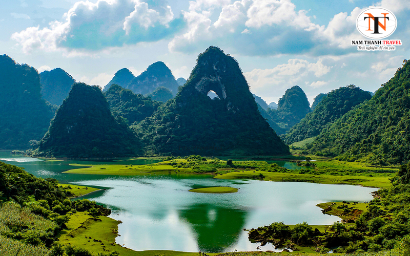 Cao Bằng là một vùng núi ở Đông Bắc Cao Bằng là một vùng núi ở Đông Bắc