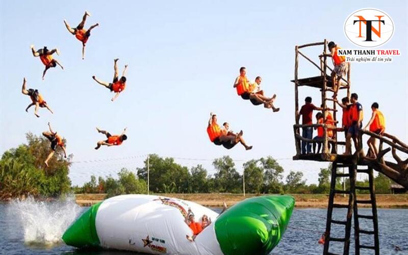 Khu du lịch B&ograve; Cạp V&agrave;ng