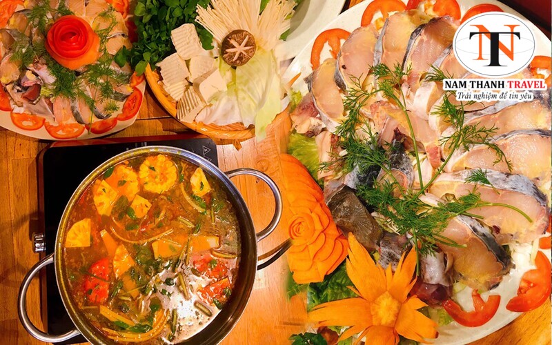 Lẩu cá hồi và cá tầm Lẩu cá hồi và cá tầm