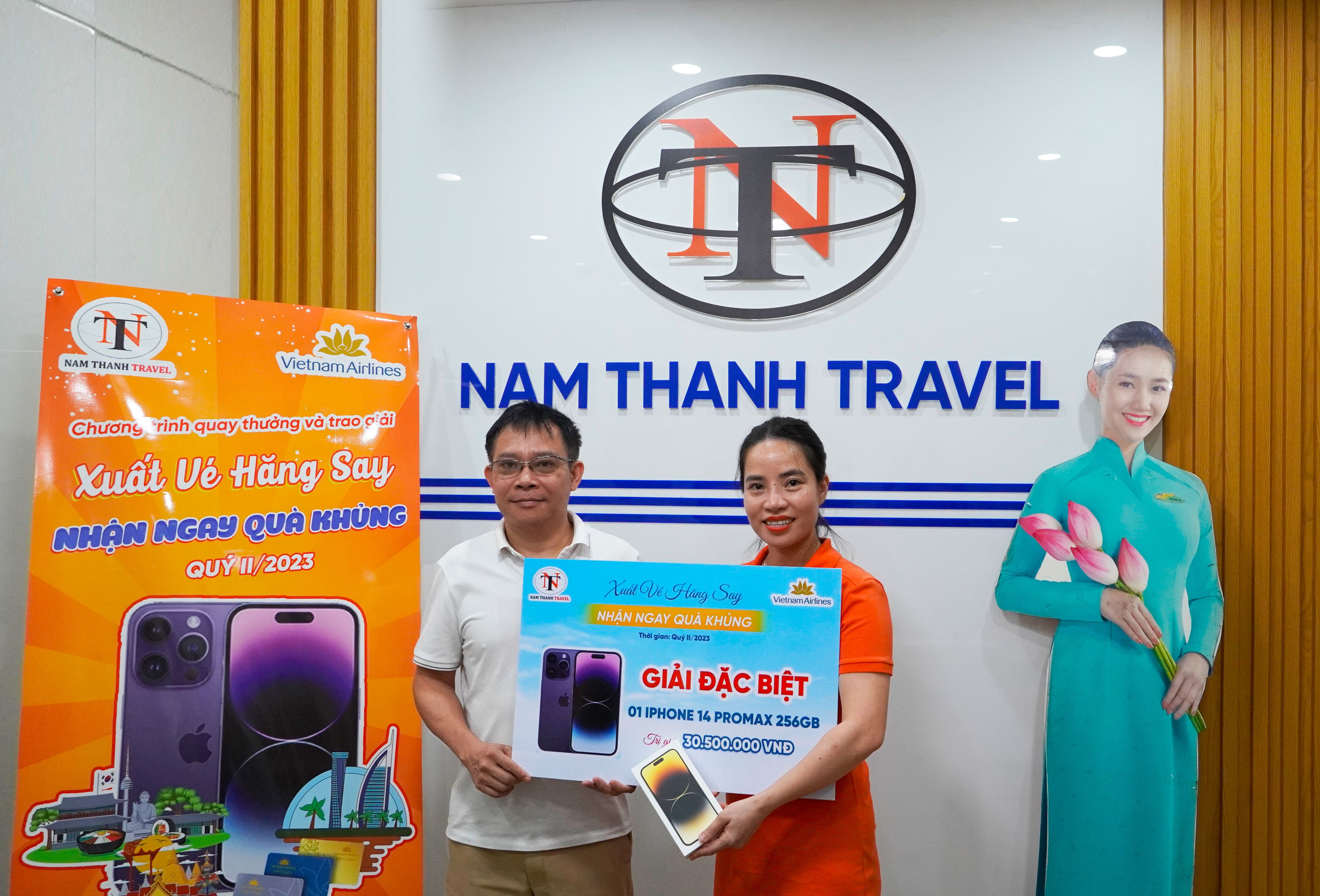 01 Giải đặc biệt&nbsp;thuộc về Booker Nhữ Thị Hương