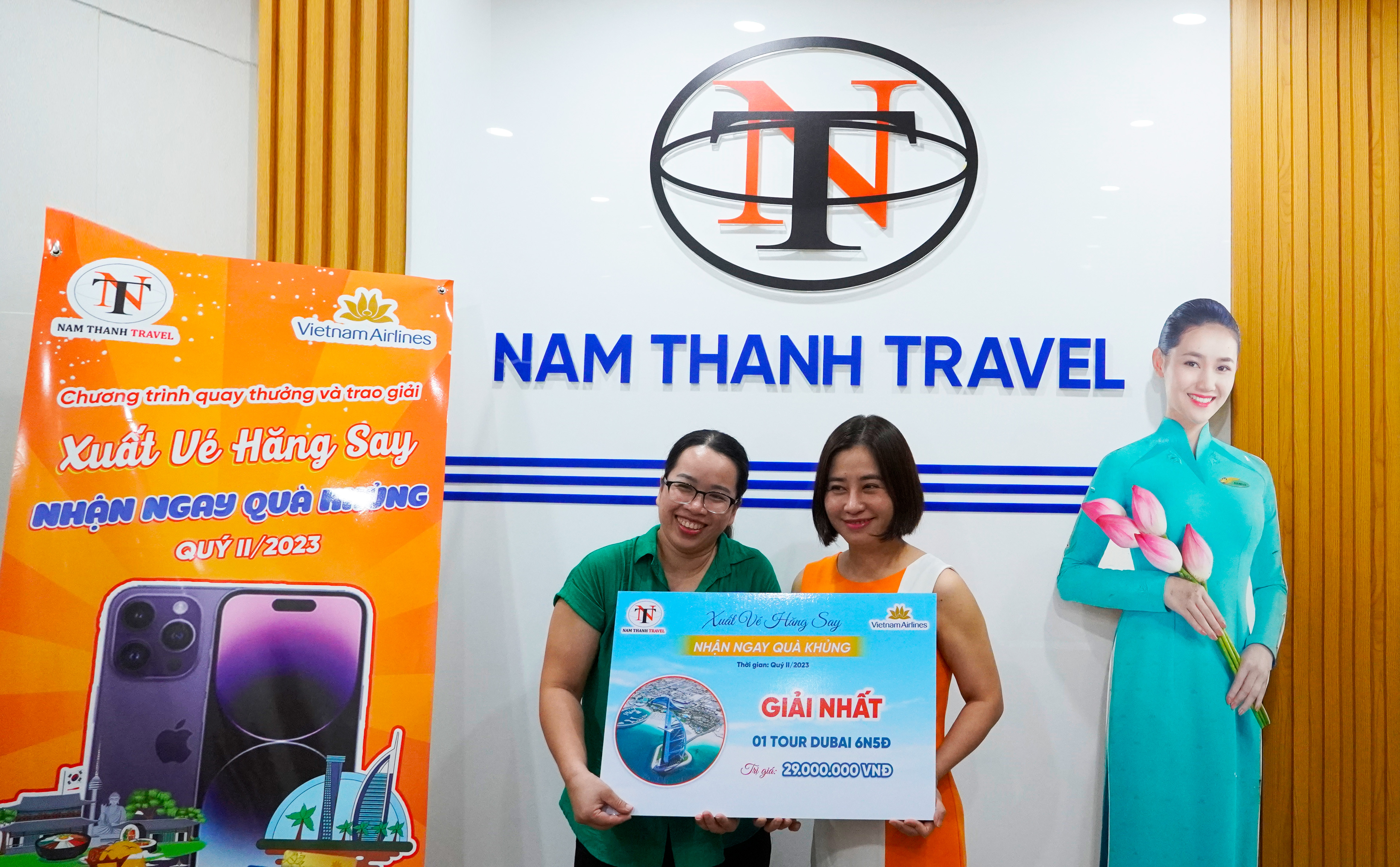 01 Giải nhất&nbsp;thuộc về Booker Nguyễn Thu Hường