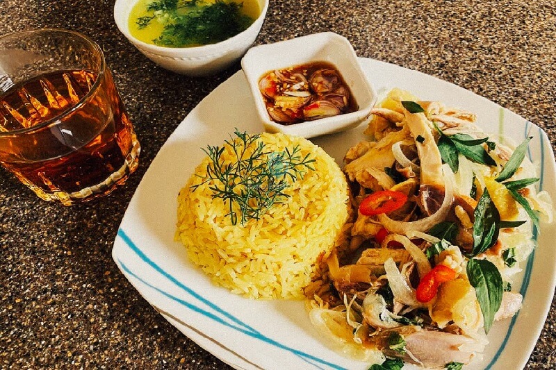 Cơm g&agrave; Đ&agrave; Nẵng