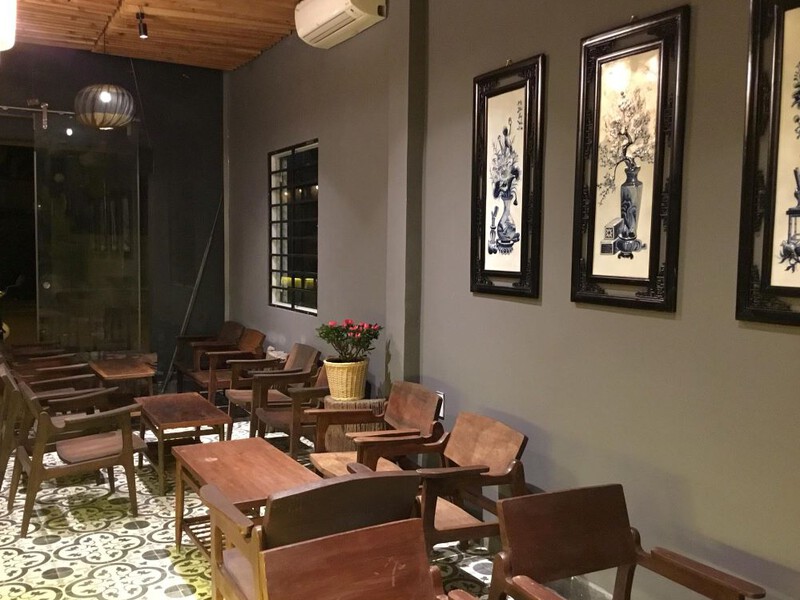 Hue Cafe Roastery 131 Huỳnh Th&uacute;c Kh&aacute;ng