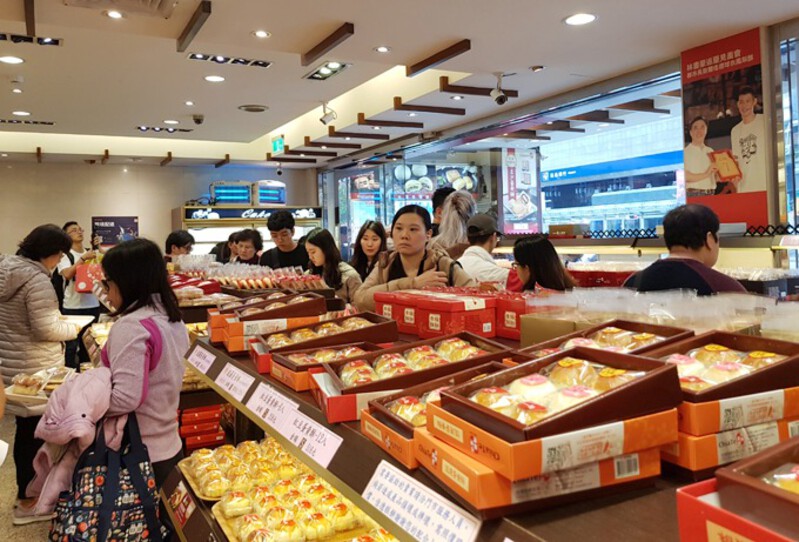 C&aacute;c loại b&aacute;nh nhỏ l&agrave; gợi &yacute; ph&ugrave; hợp để mua về l&agrave;m qu&agrave;