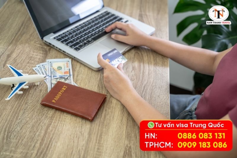 Nên chuẩn bị sẵn sàng booking vé máy bay và khách sạn khi xin visa Nên chuẩn bị sẵn sàng booking vé máy bay và khách sạn khi xin visa